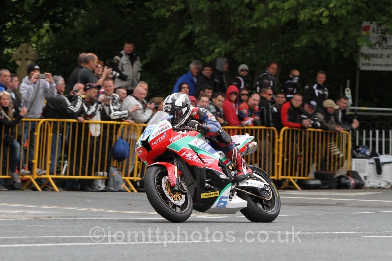 Michael Dunlop Honda / MD Racing - Monster Energy Supersport Race 2
