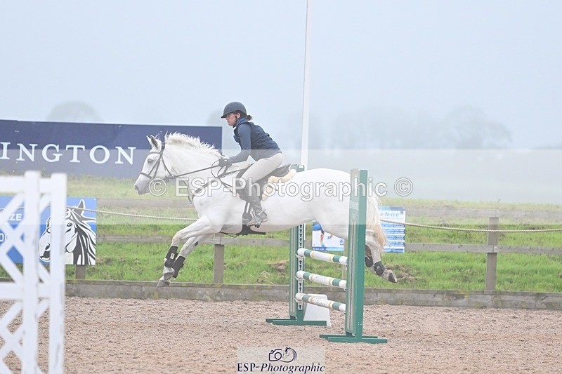 240813-192653-00929 - Classes 7 A&B 90cm