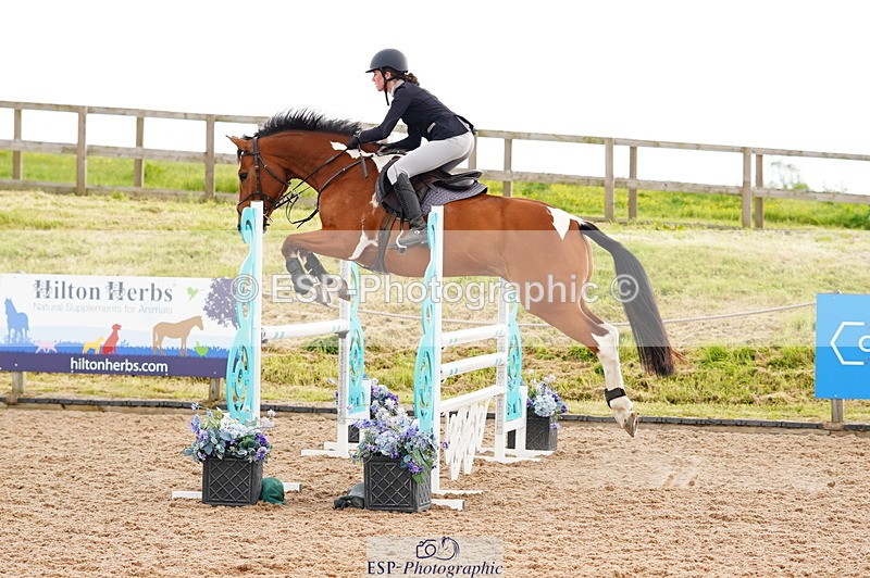 240526A-110744-07733 - Cls 26 Chard Equ 1.05m and 1.10m Grand Prix