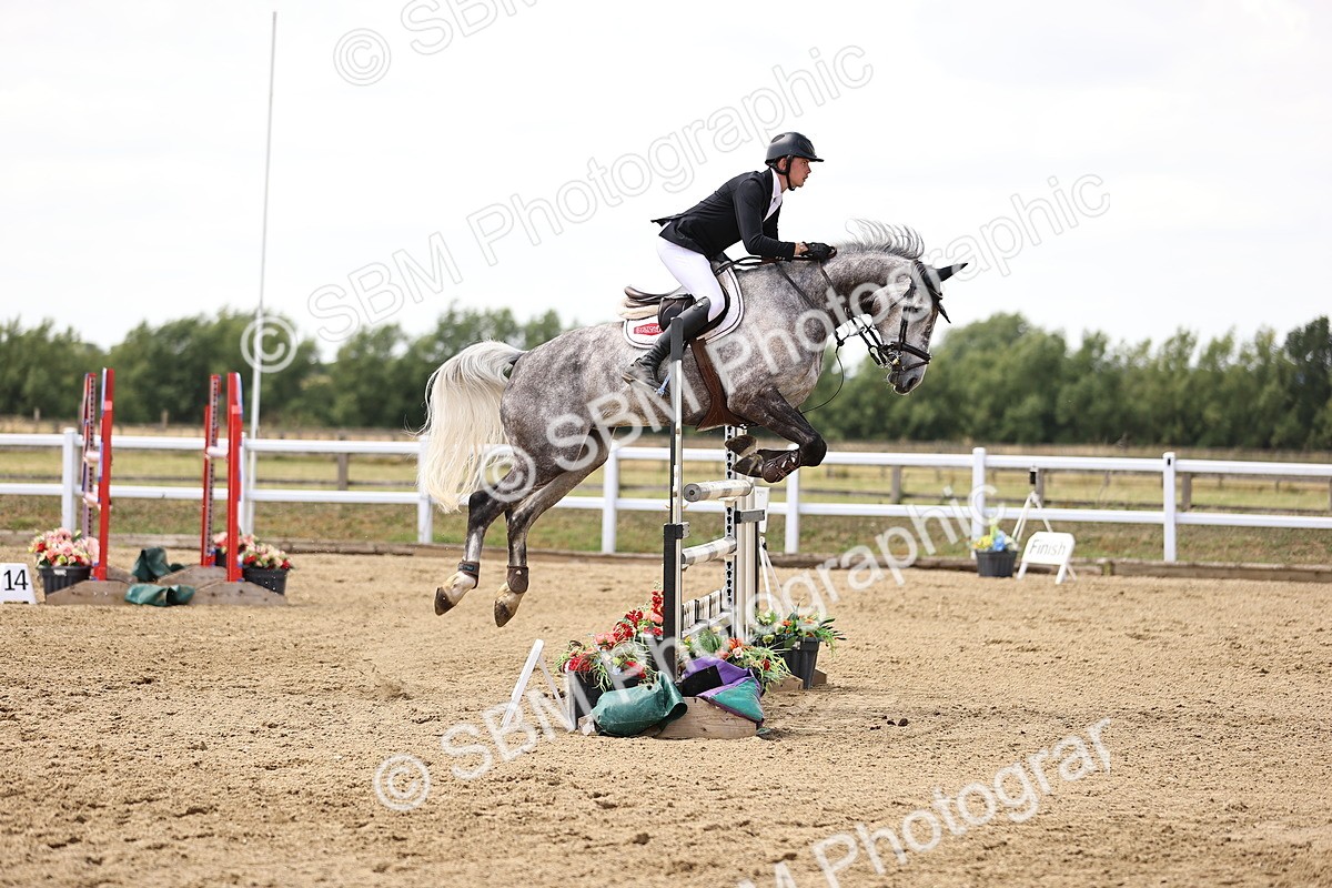 SBM_010581 - Class 9 - Senior Foxhunter - 1.20m Open