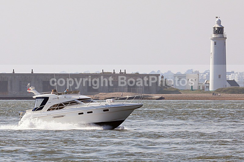 190420 LADY SUZIE - SEALINE F42 1Y3A8656 - Flybridge Cruisers