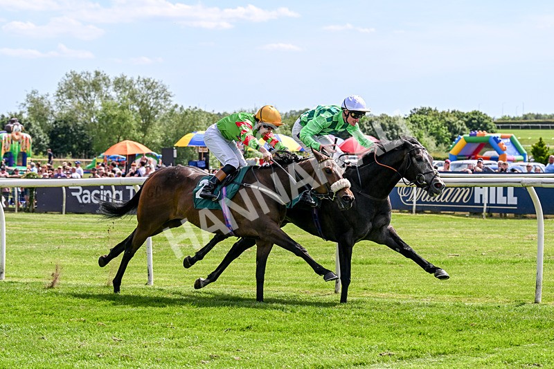 300526-Race 3-Mr Writer-0442 - Race 3 14.58pm Download The Raceday Ready App Maiden Stakes