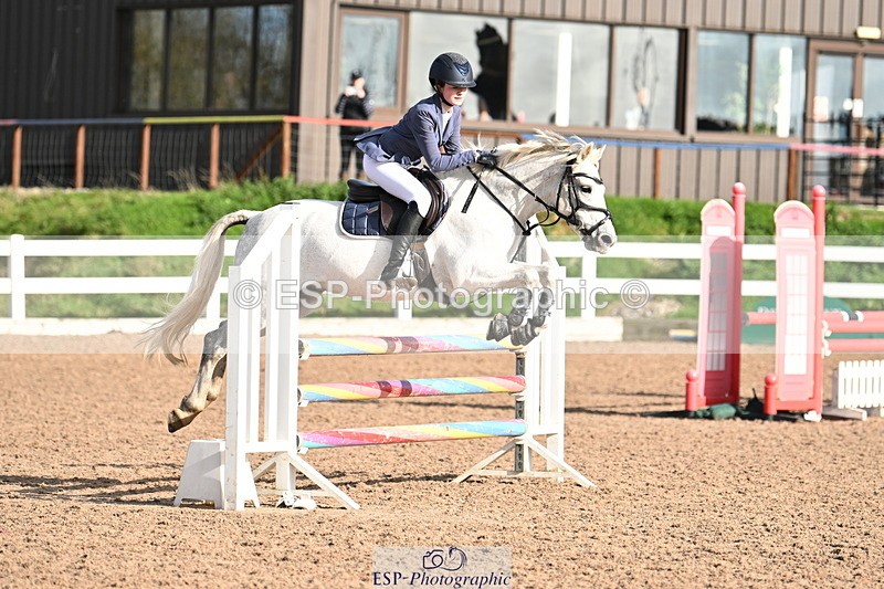 241026A-114451-00774 - SAT Cls 8 Pony Discovery and 90cm Open