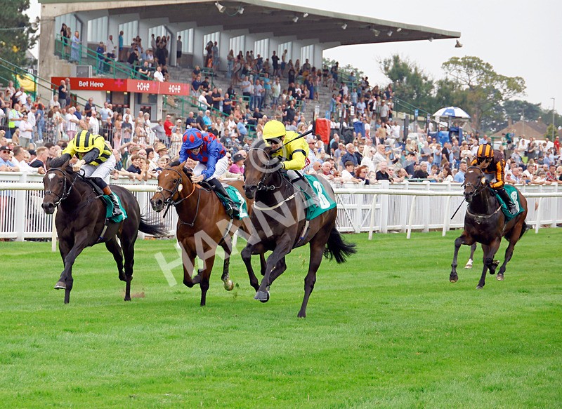 250725-Race 3-Lifeplan-88219 - Race 3