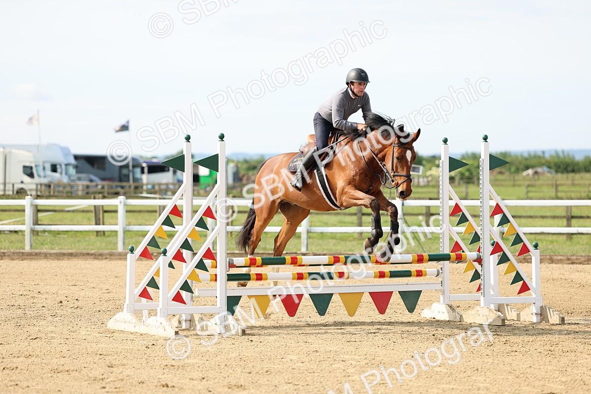 SBM_003864 - Class 15 - Clear Round