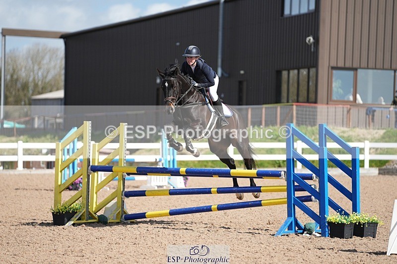 250329-104619-03707 - Cls 20 British Novice and 90cm
