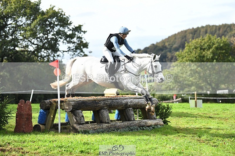 231021-133354-18070 - 434-SPINK.BUSTER-Sue.Parkes-SC+XC