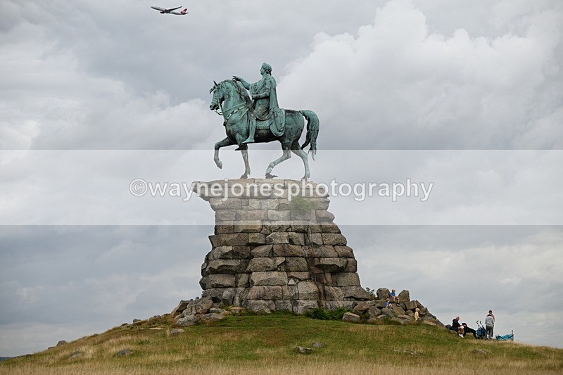 DSC_5109 - Time at Statue 11:10 to 11:42