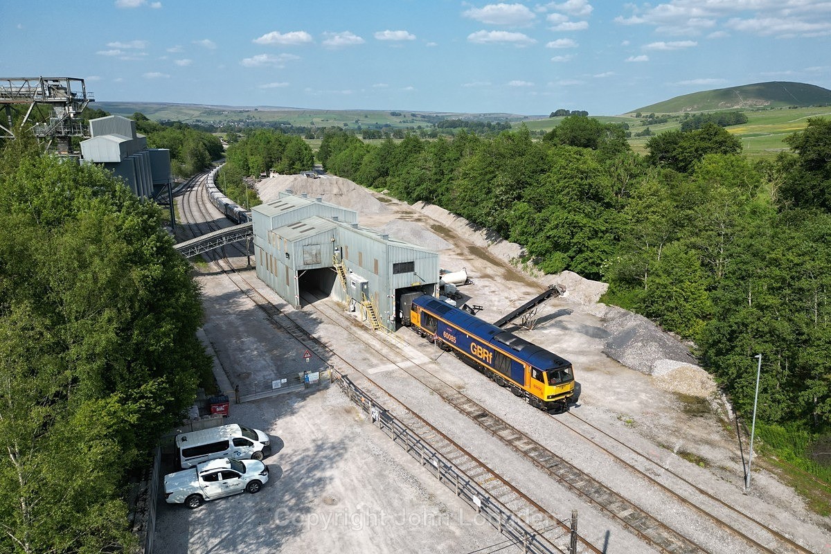 JL - 11.6.25 60085 6D31 Rylstone - Hull Dairycoates, Rylstone Quarry - Latest shots