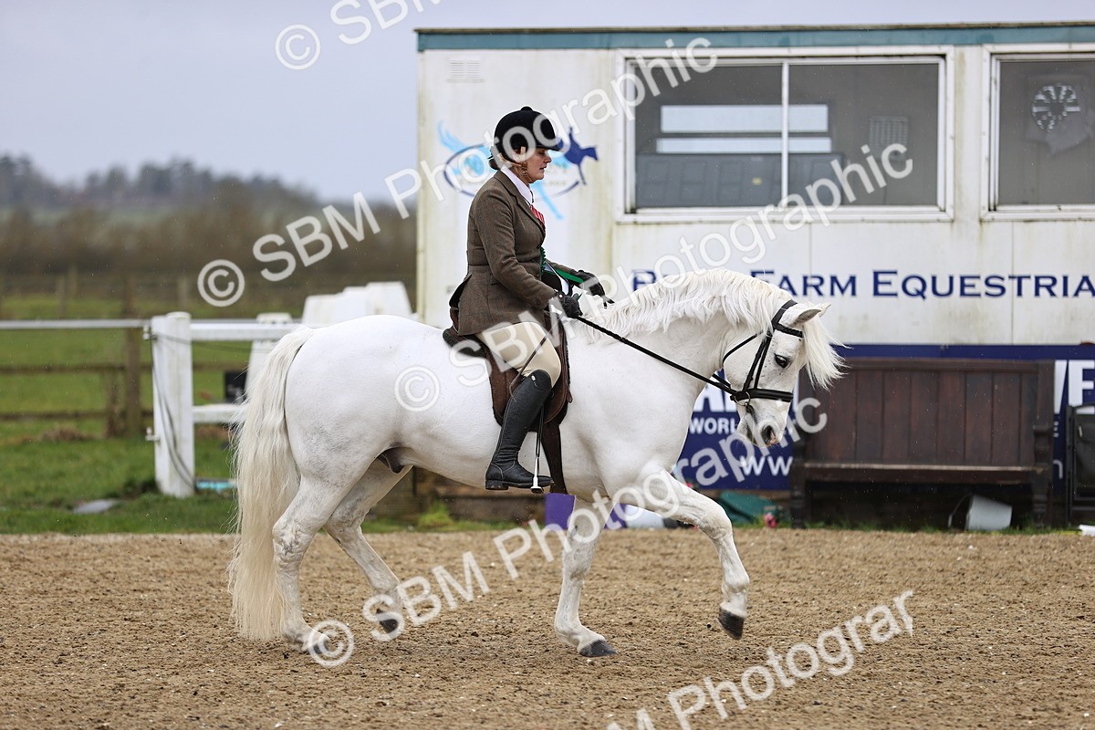 SBM_007626 - Class 31-32 - M&M Confined Novice Small-Large