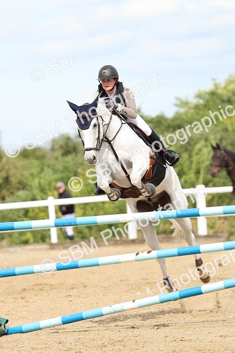 SBM_001428 - Class 5 - Senior Foxhunter - 1.20m