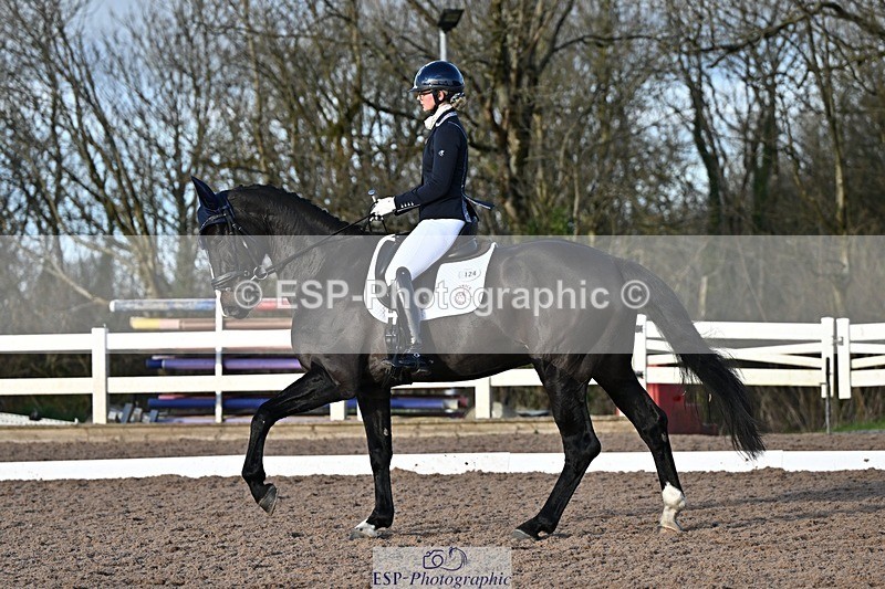 241214-135844-02684 - 124-isobel.goodwin-Milano.van.hof.olympia