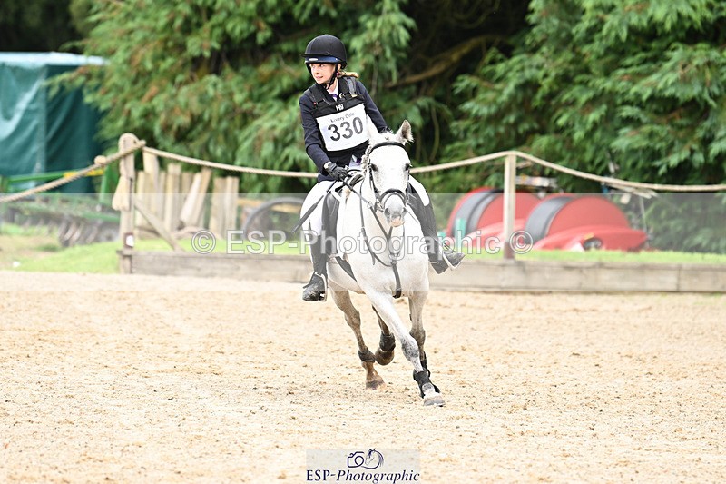 240824X-123837-25552 - 70cm Jump Off