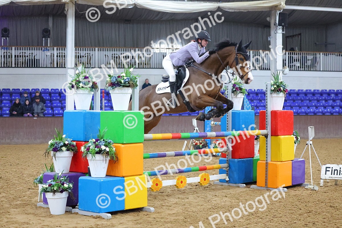 SBM_001869 - Class 15 - Senior Newcomers - First Round (1.10m)