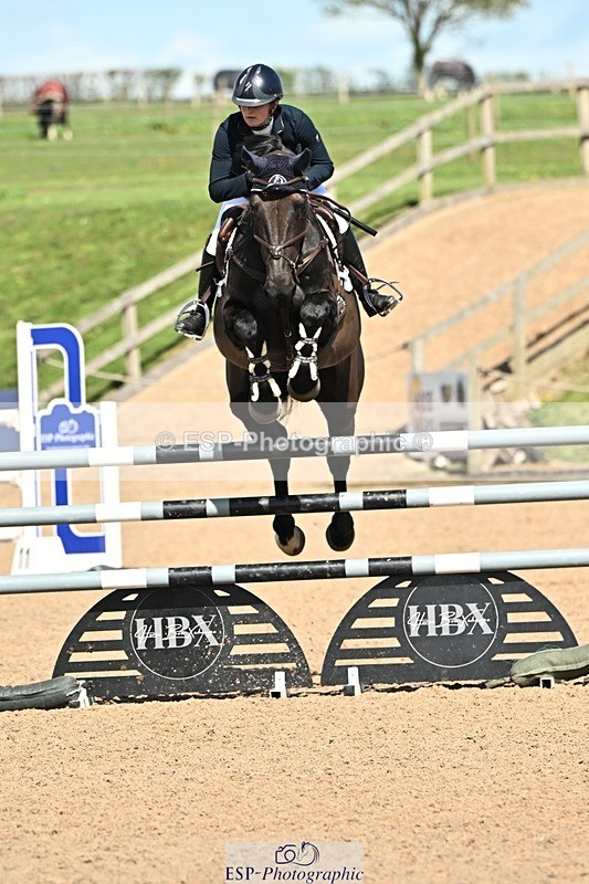 250416-151245-01637 - Cls 6 Foxhunter and 1.20m