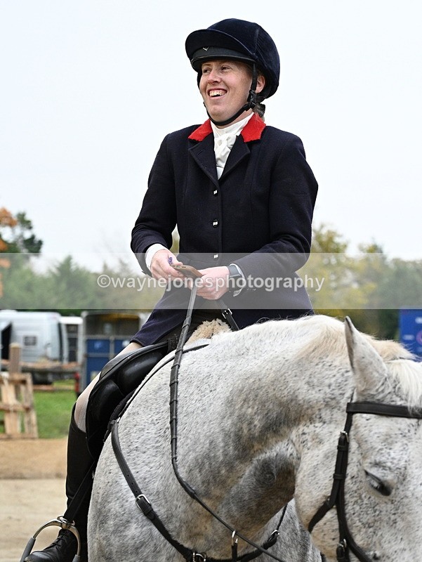 WJ7_6190 - Berks & Bucks - Children's Meet - The Old Farmhouse – Steventon.