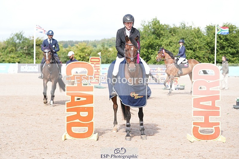 250720-094826-18214 - Cls16, 1 Star Silver Tour Accumulator