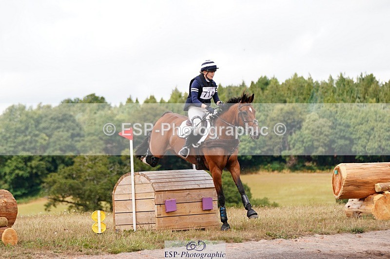 250803A-152240-16537 - P-714-Skye.Pleydell-Bouverie-SUPER.VISION