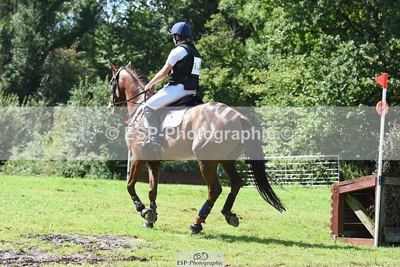 230820X-111818-1572 - BE90 XC 09.40 to Rider 151 at 11.44