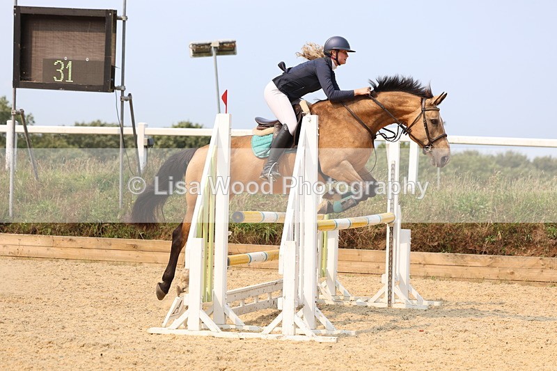 3E7A1496 - Class 4: Senior British Novice/90cm open