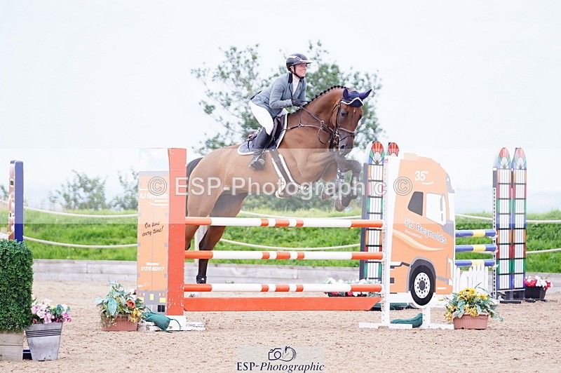 240803A-112110-07404 - Cls 29 Snr Foxhunter