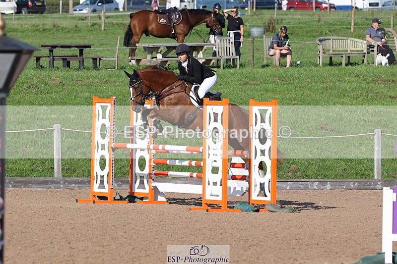 230915A-161618-03097 - Cls 6 Snr 1.05m Derby