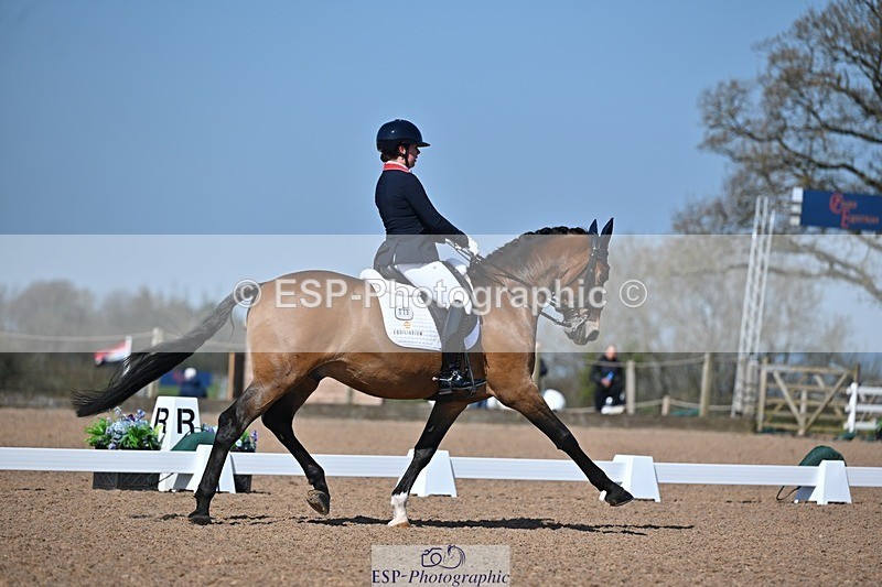 250405-105913-10074 - 115-Isla.Sully-Vagabond.De.Massa