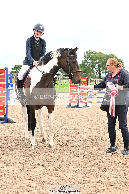 240908A-135324-04128 - Cls 15 U21 Intro 90cm-1.00m  Team Comp