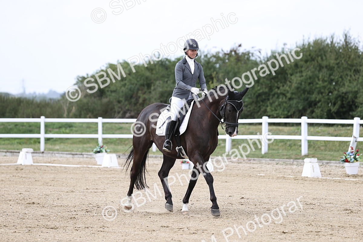 SBM_017532 - Class 14 - Novice 23 - 13.52-14.55