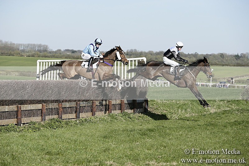 PtP 250317 297 - V.W.H. Hunt Point-to-Point Siddington 25/03/17