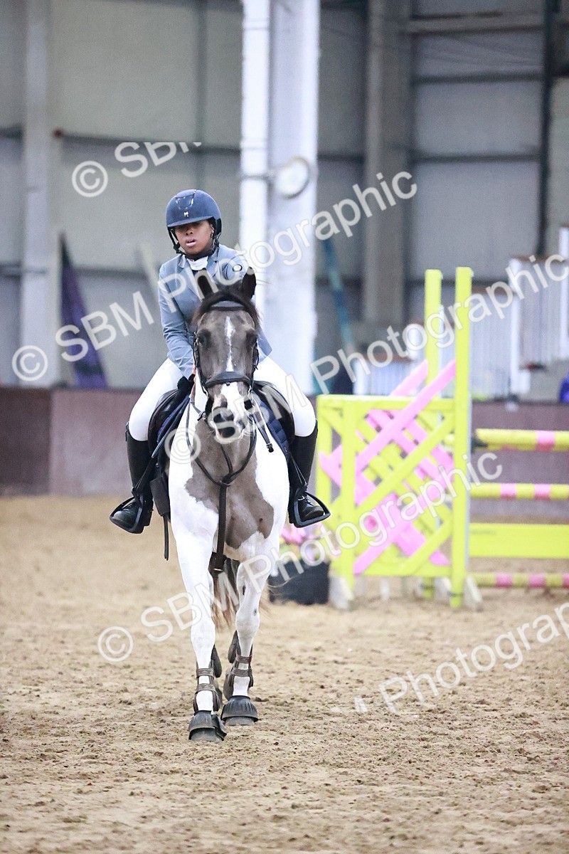 SBM_003040 - Class 13 - Blue Chip Pony Newcomers 1.00m