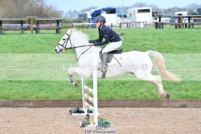 231203A-113443-00871 - Cls 16+17 Club and Schools 80cm