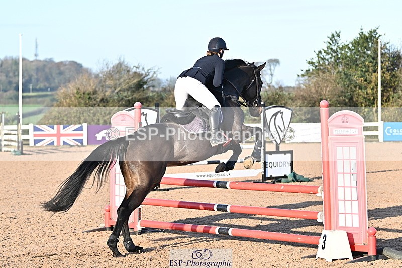 241113A-093613-00049 - Cls 01A&B Brit Nov & 90cm Open