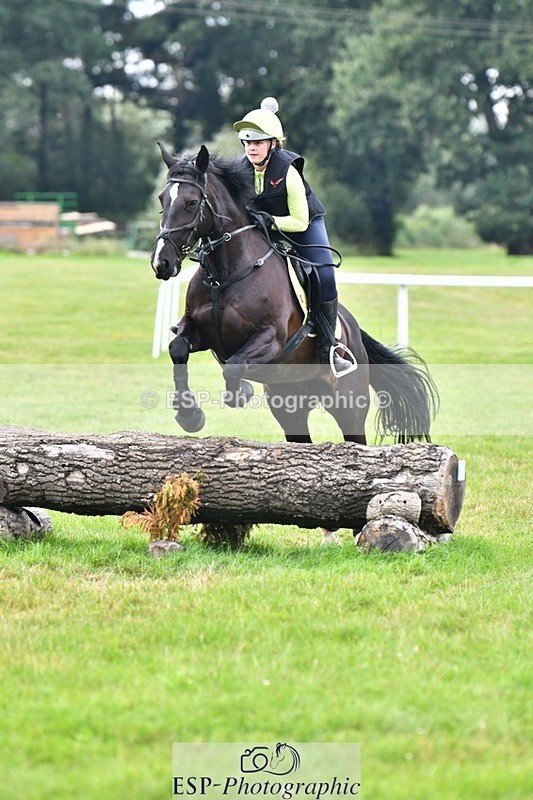 230817-151435-03089 - Abbie's 2nd Group - XC