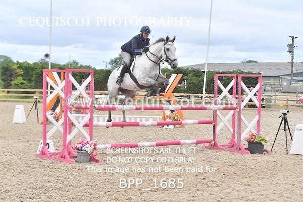 BPP_1685 - FRI CLASS 4 Senior Newcomers/ 1.10m Open