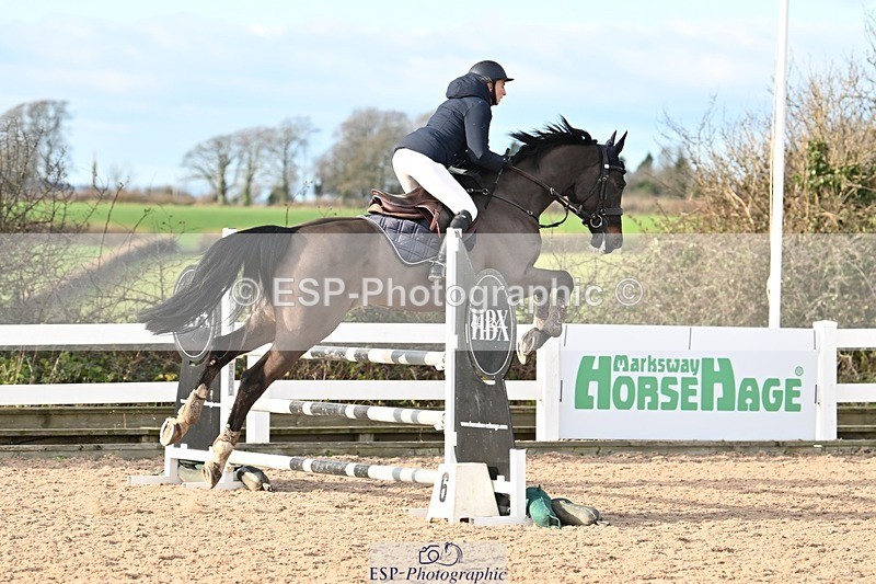 241208-130915-01703 - Cls 21 Newcomers and 1.10m Open