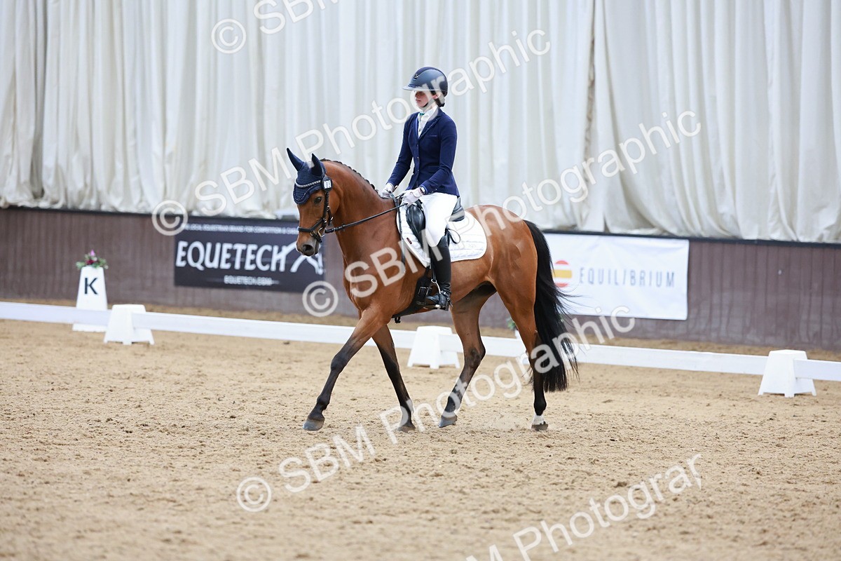 SBM_009101 - Class 6b - Novice 6 - 11.02-12.19