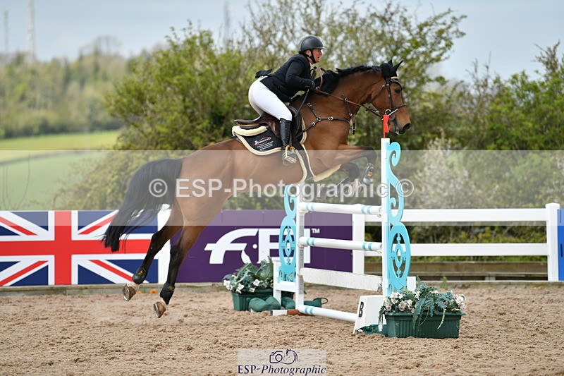 240421A-113941-13737 - Cls 20, 1 Star Silver Tour 1.20m