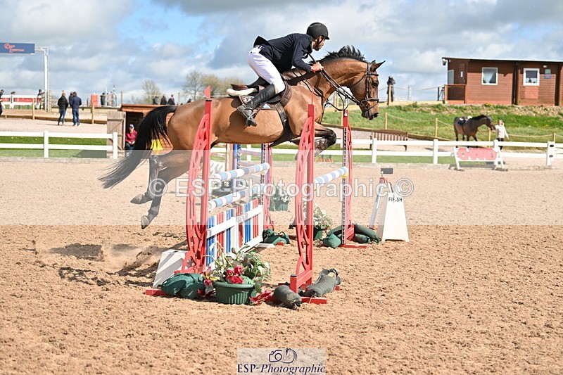 240419A-152451-08653 - Cls 14, 1 Star Bronze Tour 1.10m