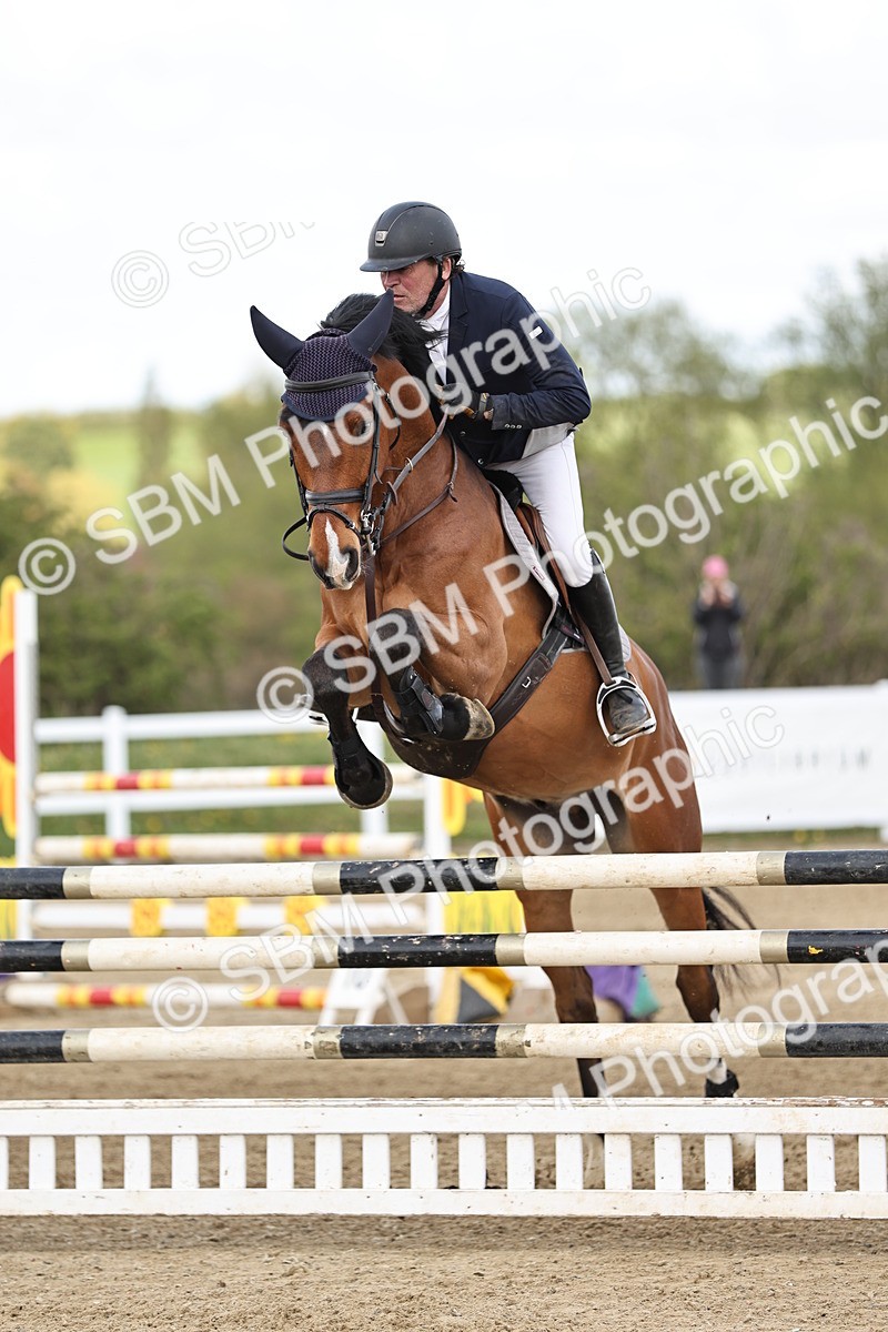 SBM_001149 - Class 4 - Senior Newcomers - 1.10m