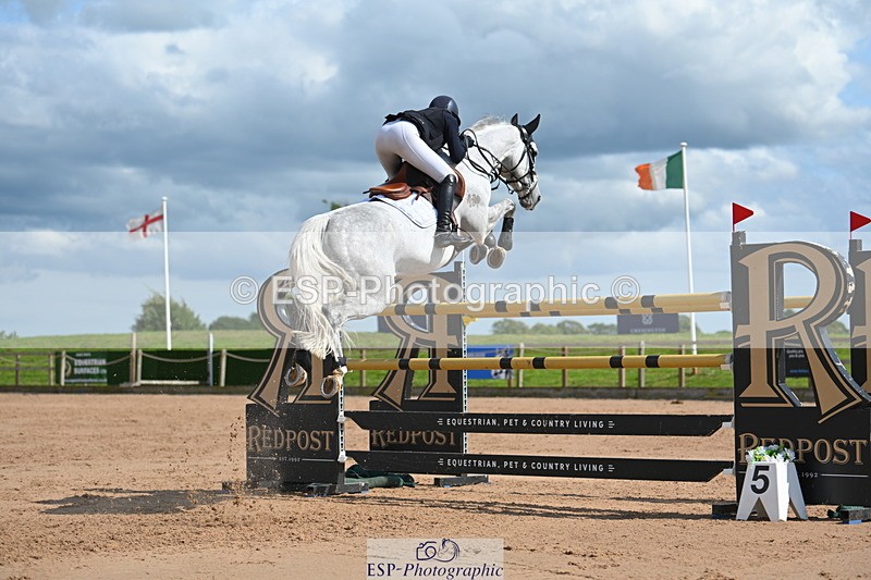 230721A-160935-07644 - Cls 10, 2 Star Big 1.45m Start to break