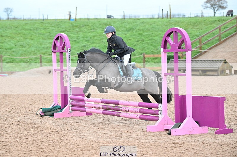 231203A-091212-00100 - Cls 11 Clear Round