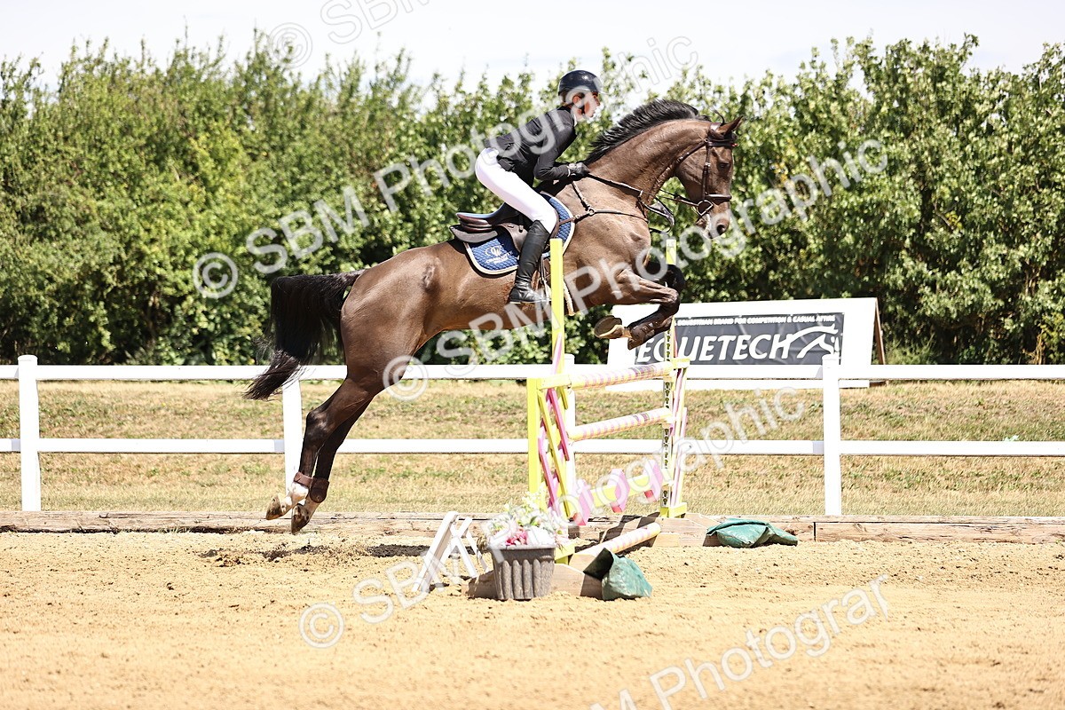 SBM_010161 - Class 9 - Senior Foxhunter - 1.20m Open