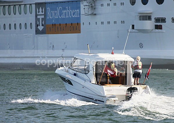 120908 ROMANS 8 WT7A1840 - Motorboats - Open