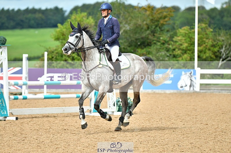 230813A-105558-11580 - Cls 40 A&B Senior Discovery & 1m Open