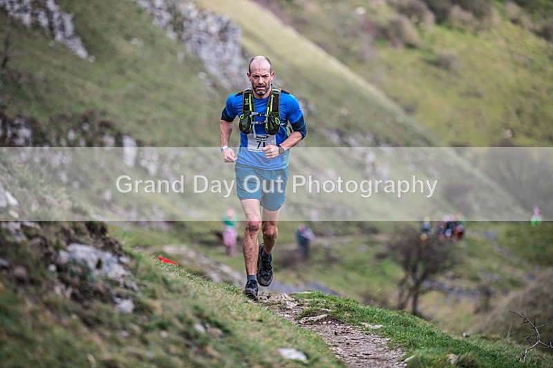 Litton-404 - Litton Christmas Cracker Fell Race (Limestone Series) Sunday 14th December 2025
