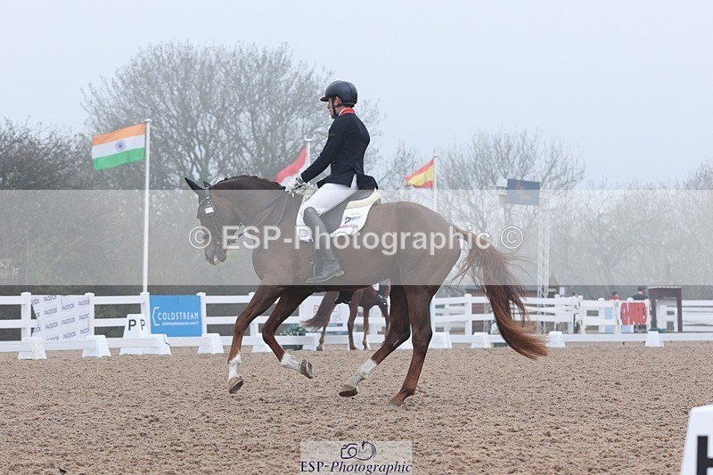 250404-091109-04403 - 076+074-Angus.Corrie-Deane+Amelia.Struel