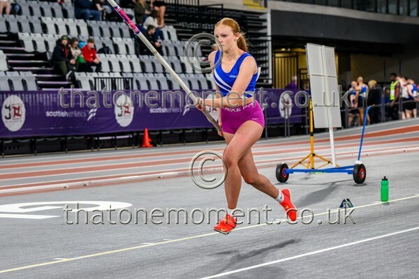 SeniorInd25-916824 - Field Female