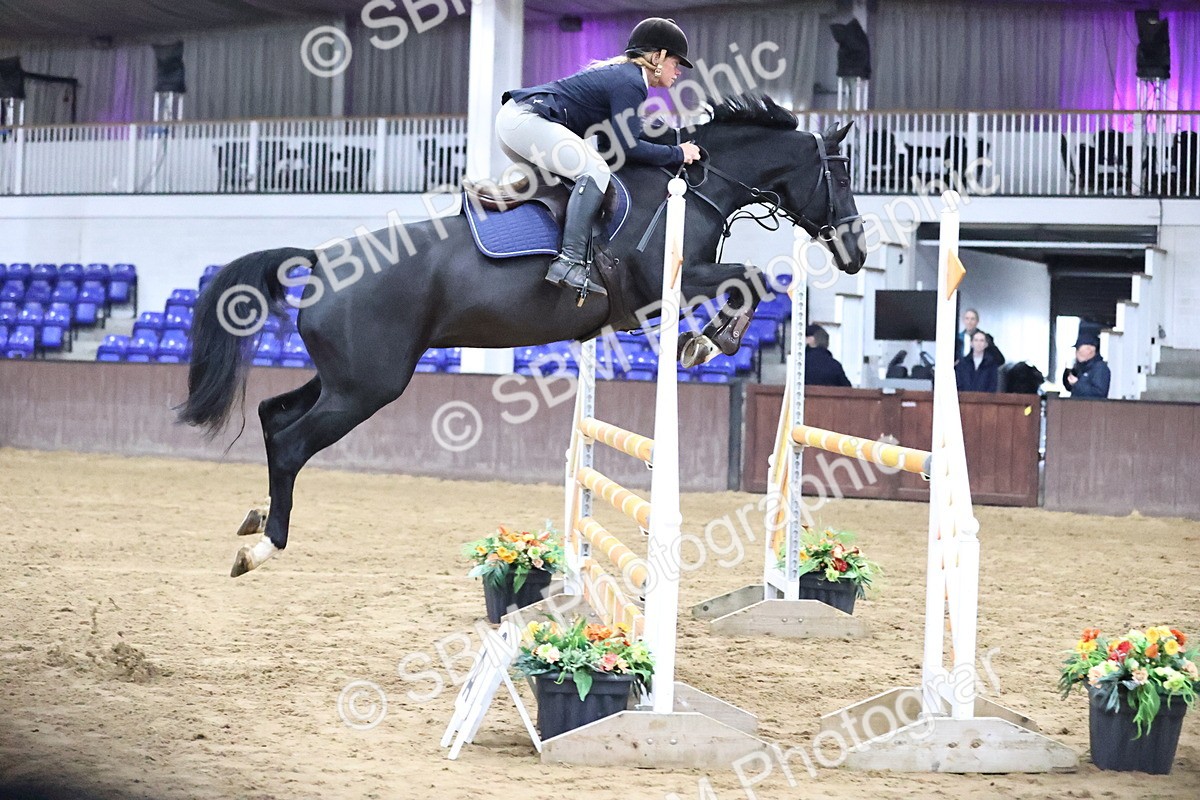 SBM_003534_Class 10 - Senior Newcomers - 110m Open - Debbie