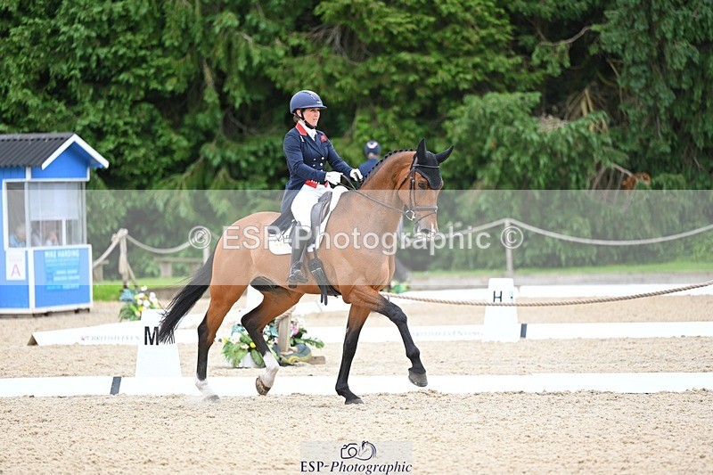 240524-113927-08960 - 520-LONDON_52-Laura_Collett